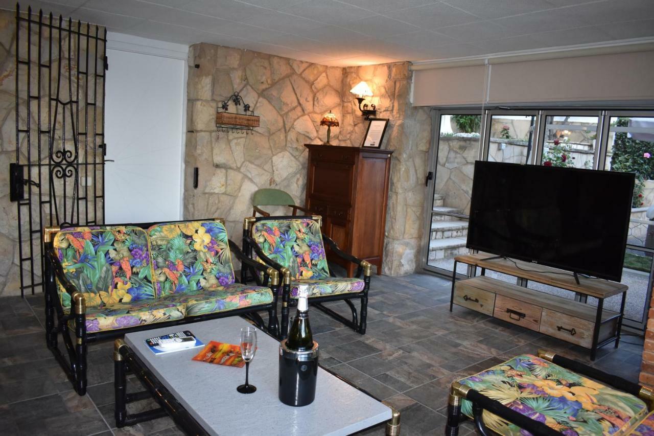 Villa Garden Tarragona Exterior photo